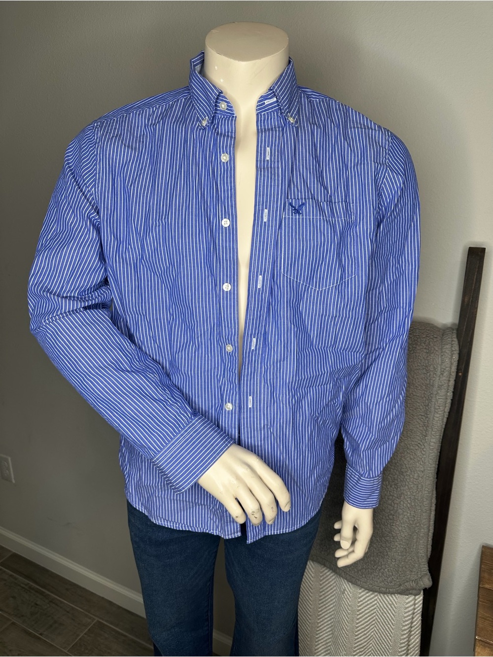 American Eagle Outfitters Blue & White Striped Button-Down Shirt